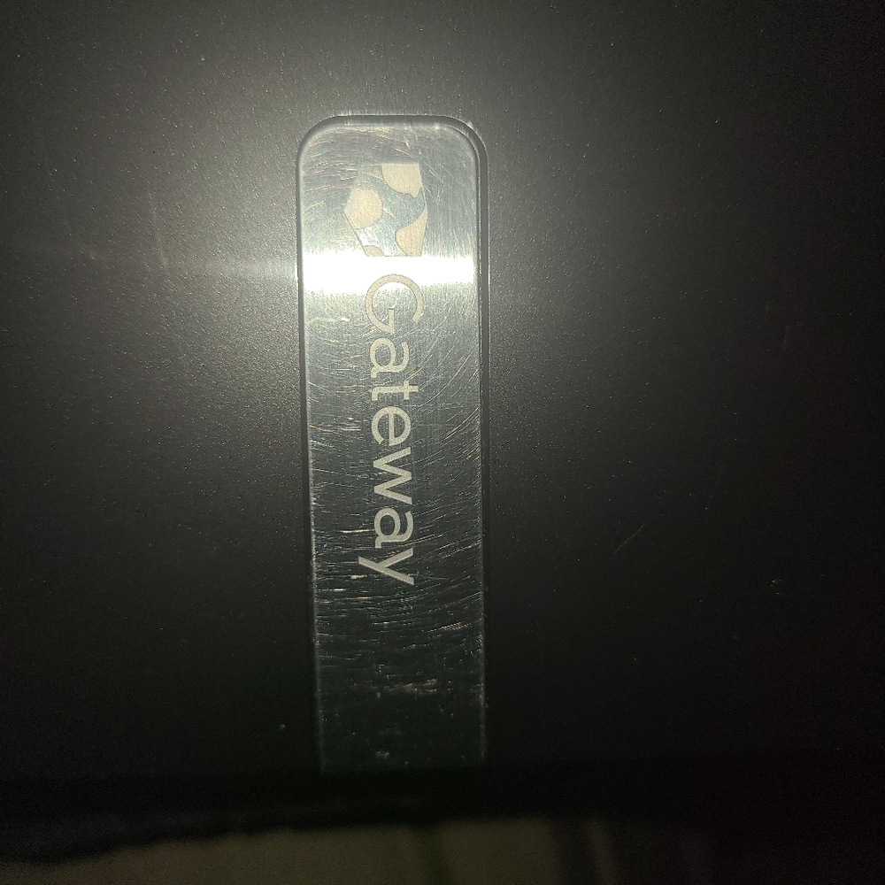 Gateway laptop (FOR PARTS ONLY)